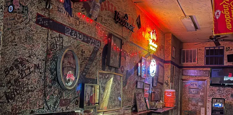 Kansas Bar Girl: Decoding the Viral Video and Internet Culture